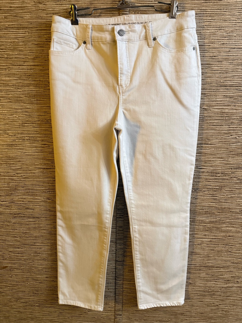 Chicos Jeans Women’s Size 8 So Slimming Slim Leg Crop White